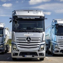 Daimler Trucks test waterstoftrucks bij grote spelers